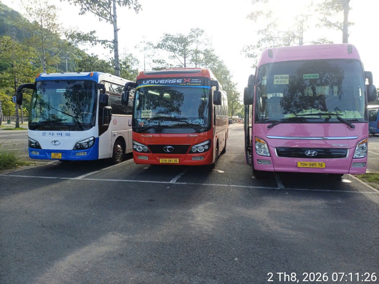Xe lớn phục vụ đoàn đi tỉnh